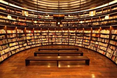 愛閱讀 | 以書為舟，以誠為舵 吳清友與誠品書店的人文回響